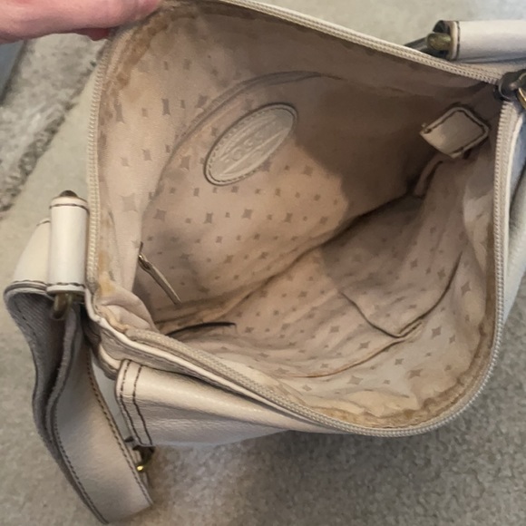 Fossil Crossbody - Picture 3 of 5